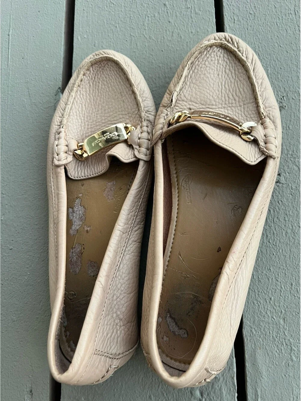 Coach Olive Leather Loafers Flats Taupe Nude Silver Horsebit Women’s Size 8B.